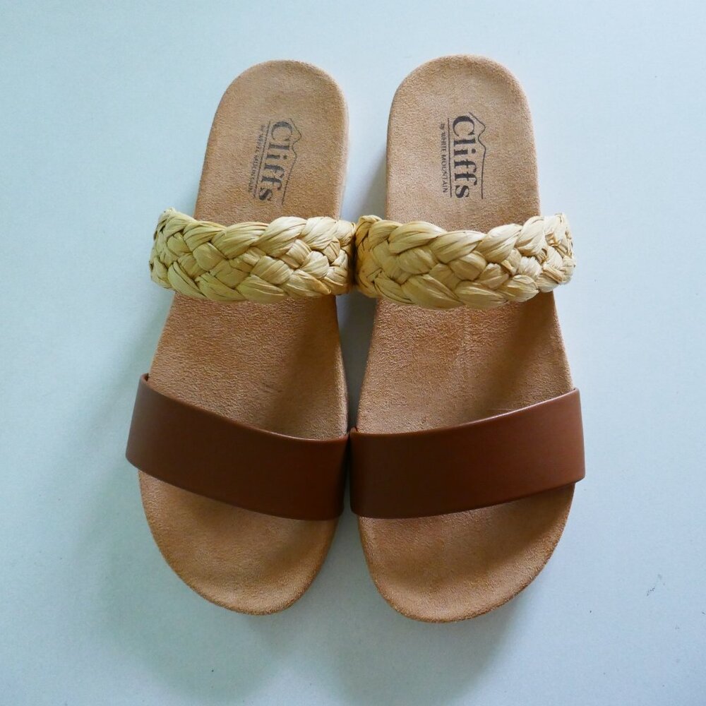 Cliffs by White Mountain cushioned footbed comfy casual women's sandal tan sz6.5